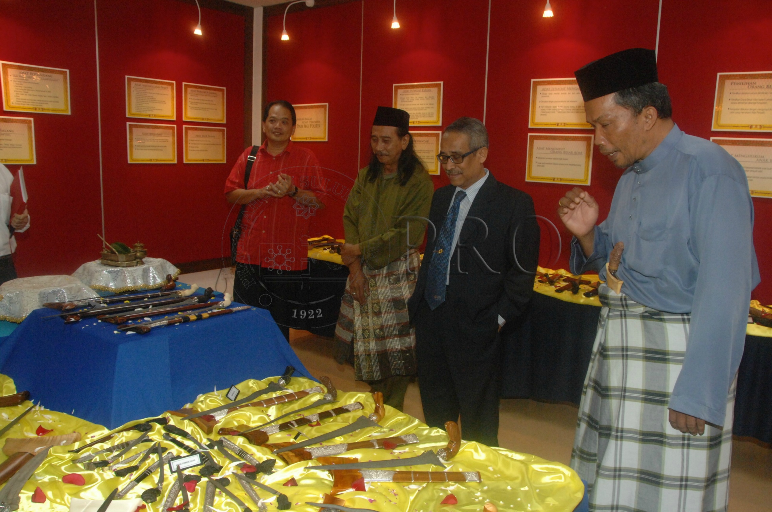 PRO 14 33 WACANA FBA 0013